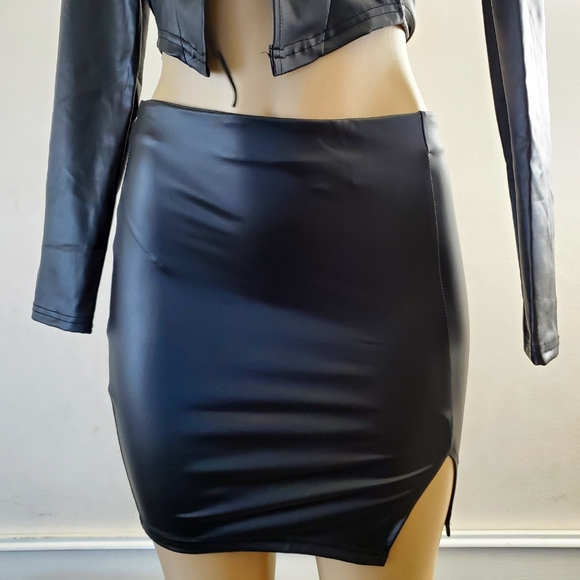 Vegan Faux Leather Mini Skirt Outfit - Picture 8 of 12